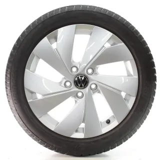 VW Golf VIII CD1 CG5 Winterräder Belmont Bridgestone 205/50R17 DOT25 5H0601025B - Bild 2
