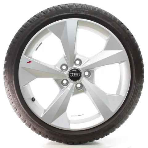 Background image for Audi A3 S3 8Y Winterräder 5-Arm-Dynamik Pirelli 225/40R18 92V 8Y0601025J