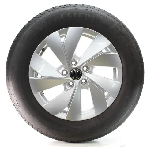 Background image for VW Tayron R4 Tiguan CT1 Winterräder Belmont Vredestein 215/65R17 DOT25 571601025