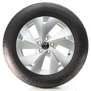 VW Tiguan CT1 Winterräder Belmont Goodyear 215/65R17 99H DOT24 571601025 - Bild 1