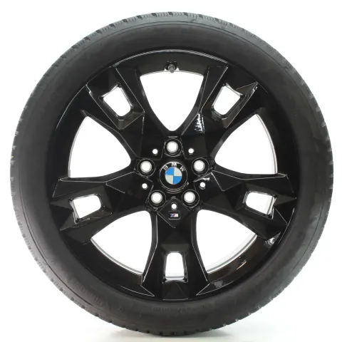 Background image for BMW 1er F70 Winterräder M Sternspeiche 968 Goodyear 195/50R18 DOT24 5A45271