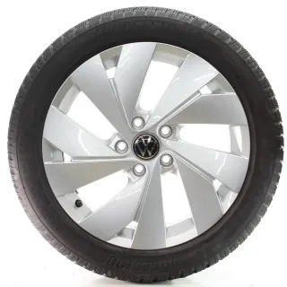 VW Golf VIII CD1 CG5 Winterräder Belmont Bridgestone 205/50R17 DOT25 5H0601025B - Bild 1