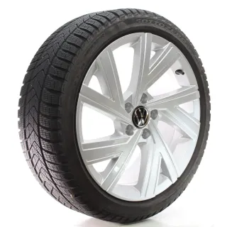 VW Golf 8 VIII CD1 Winterräder Bergamo Pirelli 225/40R18 92V DOT25 5H0601025AB - Bild 6
