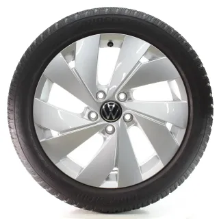 VW Golf 8 VIII CD1 Winterräder Belmont Bridgestone 205/50R17 DOT25 5H0601025B - Bild 1