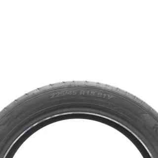 Sommerreifen Kumho Ecsta PS72 + 225/45R18 91Y DOT26 DEMO - Bild 4