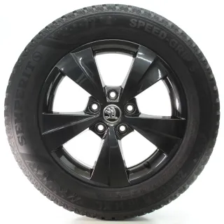 Skoda Octavia IV NX Winterräder 5-Speichen Semperit 205/60R16 DOT25 5E0601025B - Bild 3