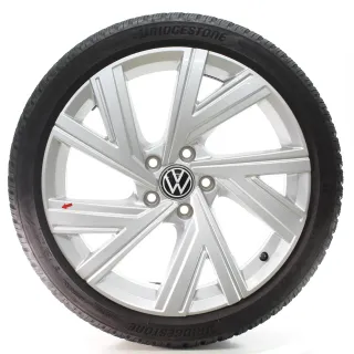 VW Golf 8 VIII CD1 Winterräder Bergamo Bridgestone 225/40R18 DOT23 5H0601025AB - Bild 4