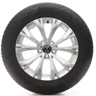 VW Tiguan AD1 BW2 Winterräder Montana Pirelli 215/65R17 99H DOT23 5NA601025 - Bild 2