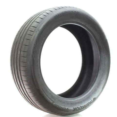 Background image for Sommerreifen Hankook Ventus evo SUV K137A + 235/50 R19 99V DEMO 1Stk
