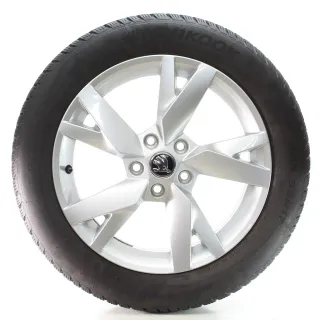 Skoda Octavia IV NX Winterräder Lyra Hankook 205/55R17 95V DOT25 5E3601025AC - Bild 1
