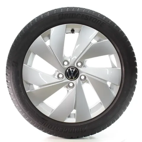 Background image for VW Golf 8 VIII CD1 Winterräder Belmont Bridgestone 205/50R17 93H 5H0601025B