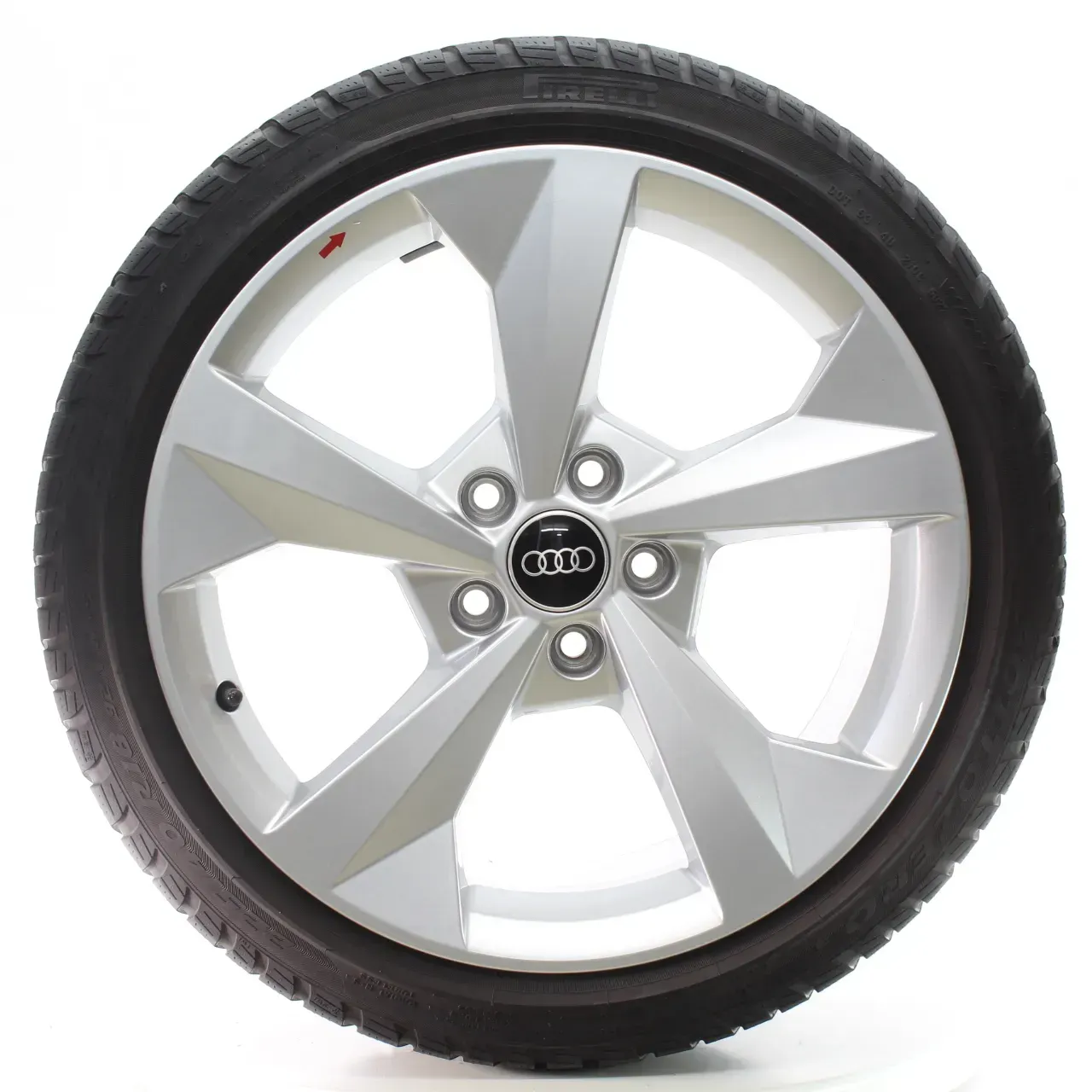 Audi A3 S3 8Y Winterräder 5-Speichen Pirelli 225/40R18 92V 8Y0601025CP - Bild 1