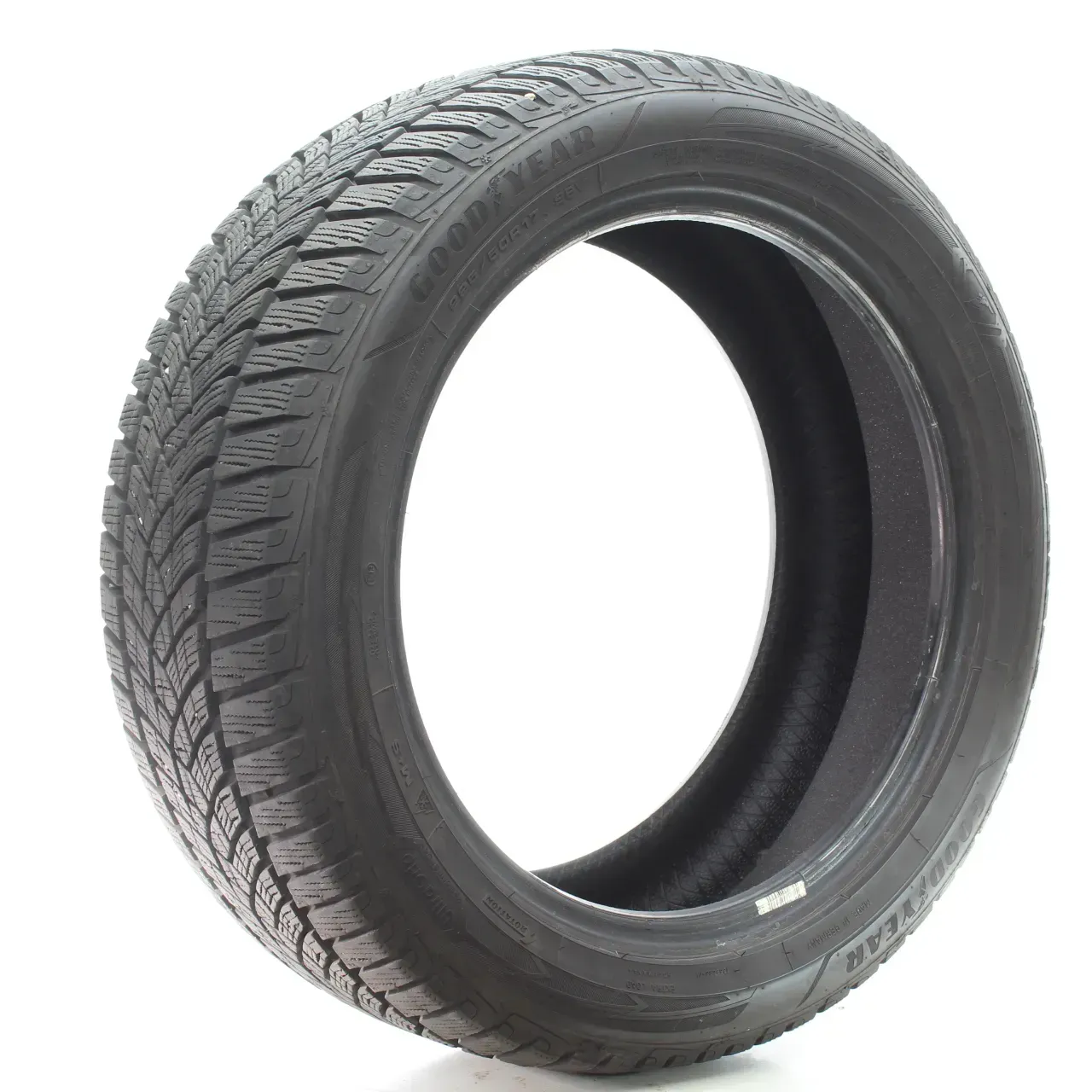 Winterreifen Goodyear Ultra Grip Performance + XL 225/50 R17 98V 1Stk - Bild 1
