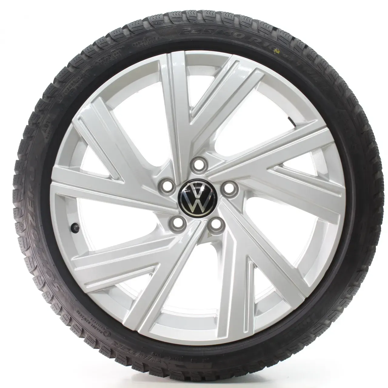 VW Golf 8 VIII CD1 Winterräder Bergamo Pirelli 225/40R18 92V DOT24 5H0601025AB - Bild 1