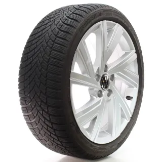VW Golf 8 VIII CD1 Winterräder Bergamo Bridgestone 225/40R18 DOT24 5H0601025AB - Bild 6
