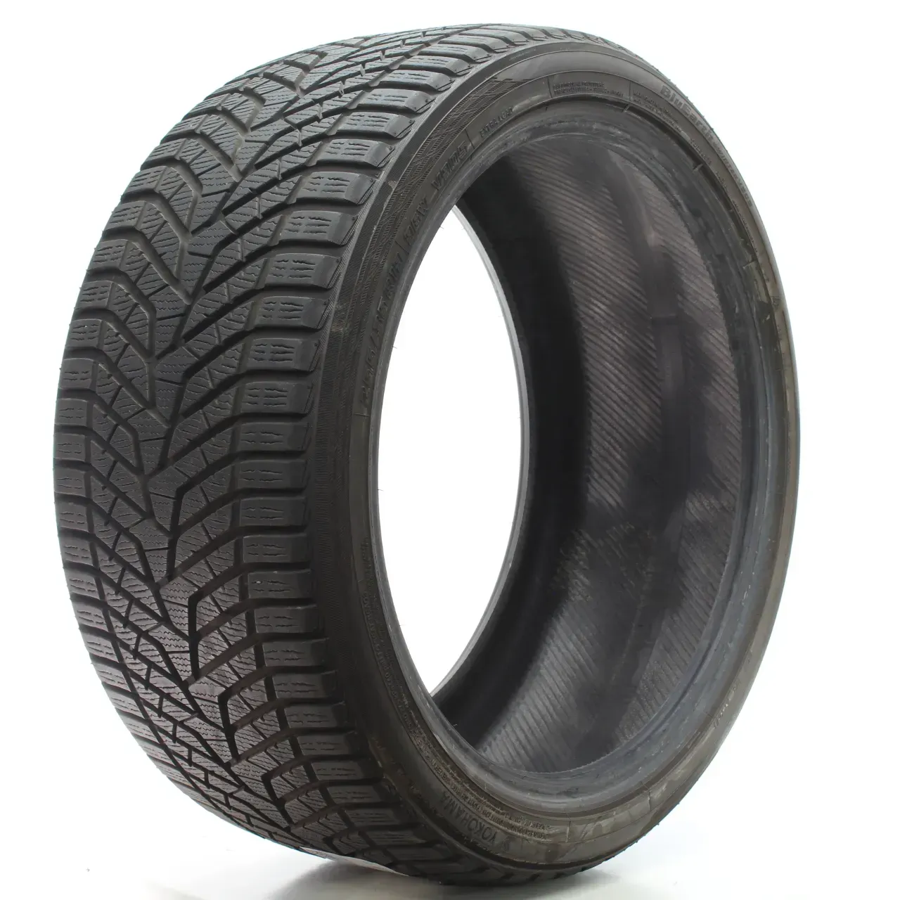 Winterreifen Yokohama BluEarth-Winter V905 XL 255/35 R19 96W DOT25 - Bild 1