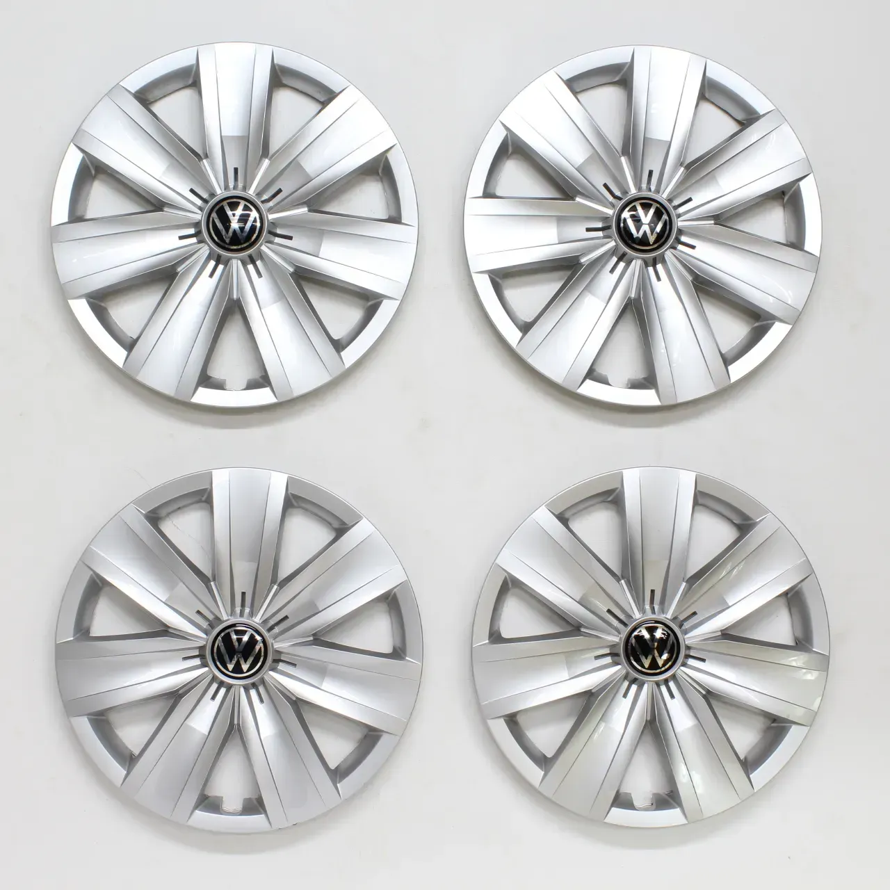 VW T-Roc 16 Zoll Radkappen Radzierblenden Radblenden Original 2GA601147 4Stk - Bild 1