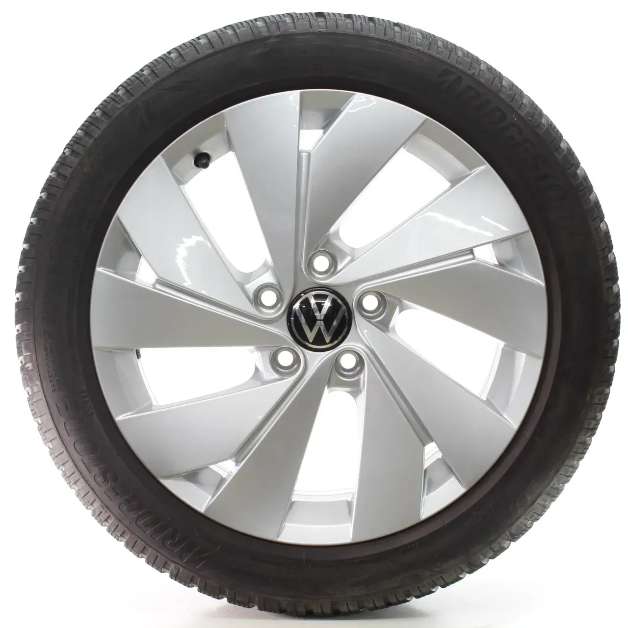 VW Golf VIII CD1 CG5 Winterräder Belmont Bridgestone 205/50R17 DOT23 5H0601025B - Bild 1