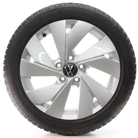 Background image for VW Golf VIII CD1 CG5 Winterräder Belmont Bridgestone 205/50R17 DOT23 5H0601025B