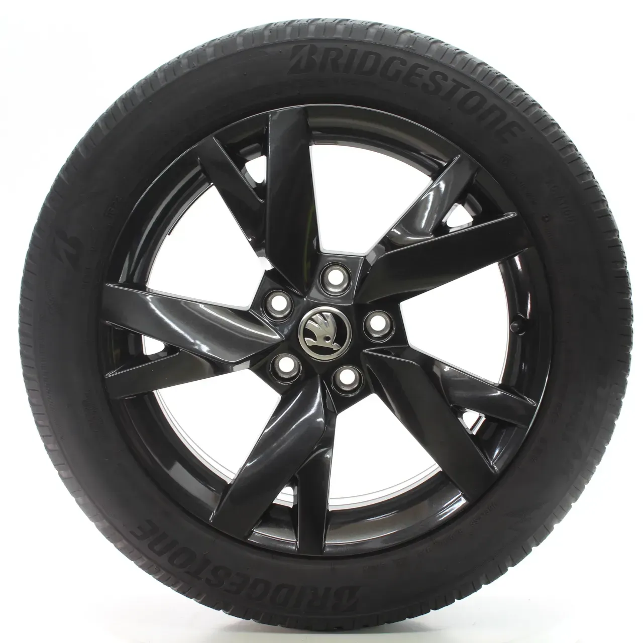 Skoda Octavia IV NX Winterräder Lyra Bridgestone 205/55R17 5E3601025AE - Bild 1