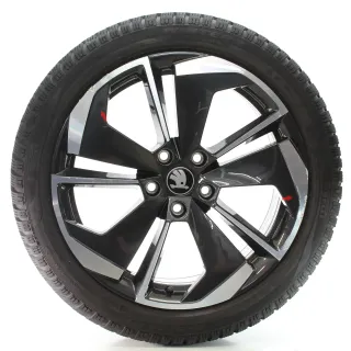 Skoda Octavia IV NX Winterräder Comet Pirelli 225/45R18 95V DOT25 5E3601025AP - Bild 2