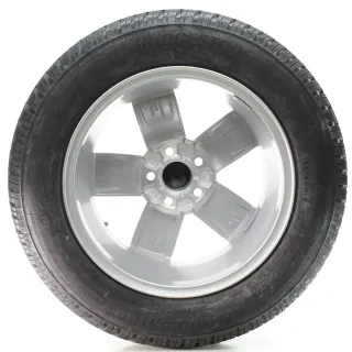 VW Polo 2G AW AE Winterräder Corvara Bridgestone 185/65R15 88T DOT23 2G0071495 - Bild 5