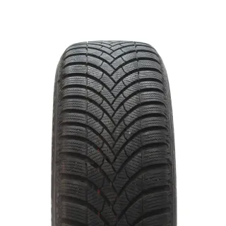 VW Passat 3G B8 Winterräder Aragon Semperit 215/60R16 99H DOT24 3G0601025BJ - Bild 7