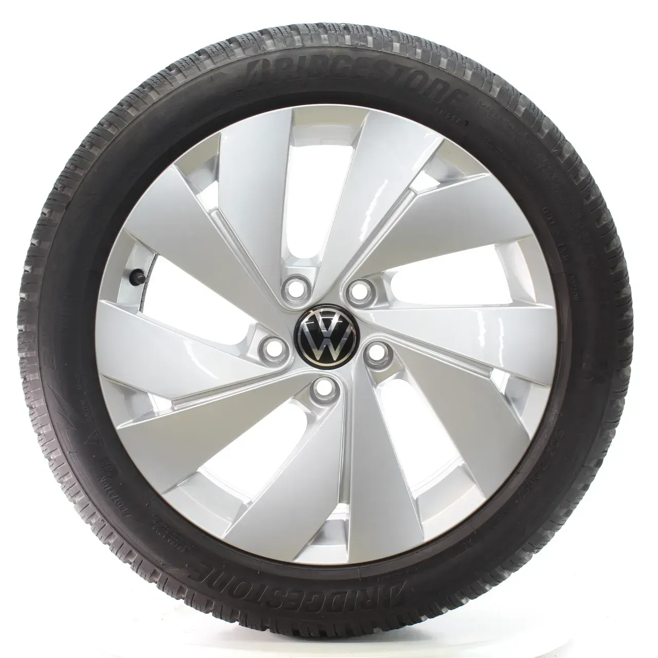 VW Golf VIII CD1 CG5 Winterräder Belmont Bridgestone 205/50R17 DOT25 5H0601025B - Bild 1