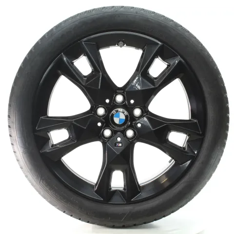 Background image for BMW 1er F70 Winterräder M Sternspeiche 968 Goodyear 195/50R18 DOT25 5A45271