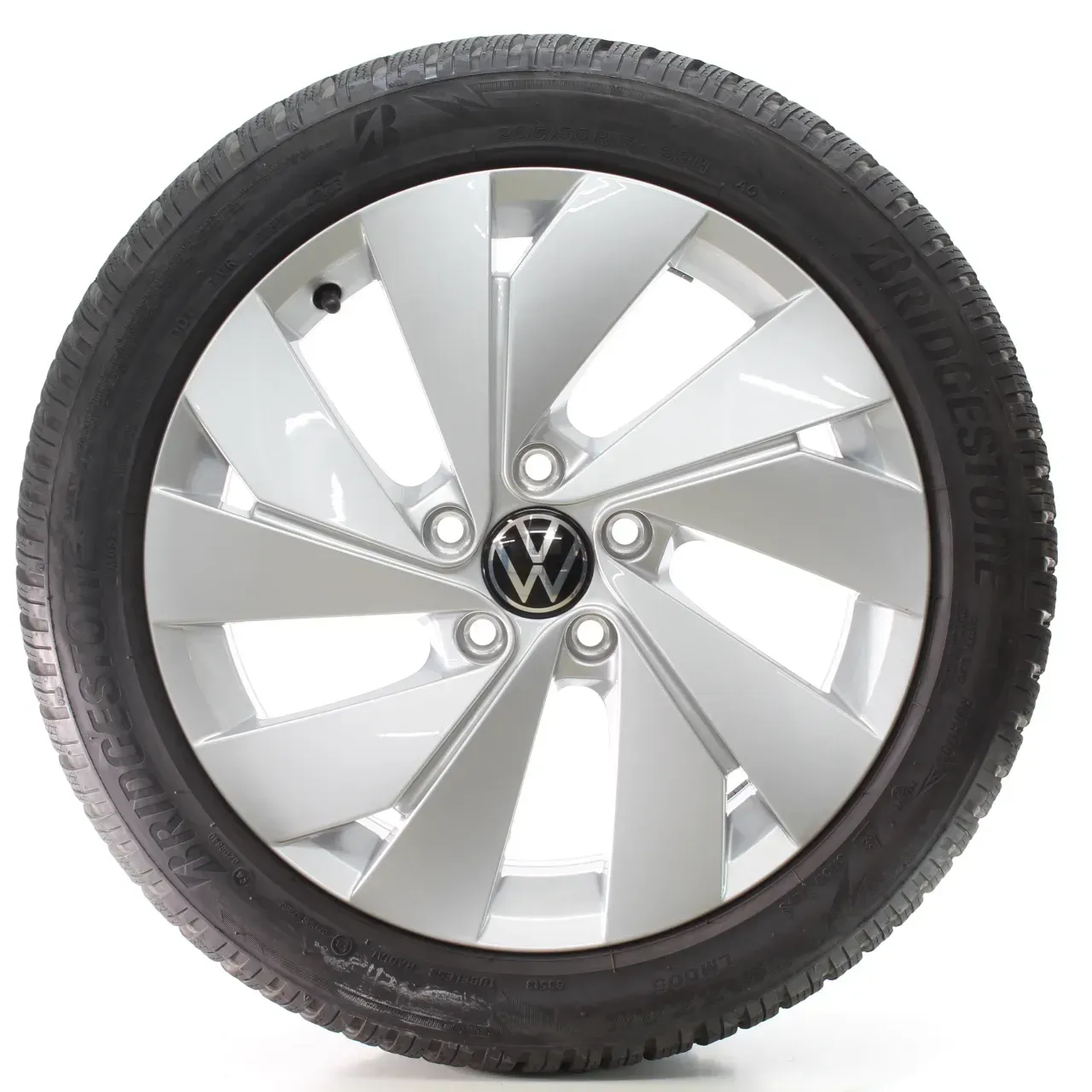 VW Golf VIII CD1 CG5 Winterräder Belmont Bridgestone 205/50R17 DOT23 5H0601025B - Bild 1