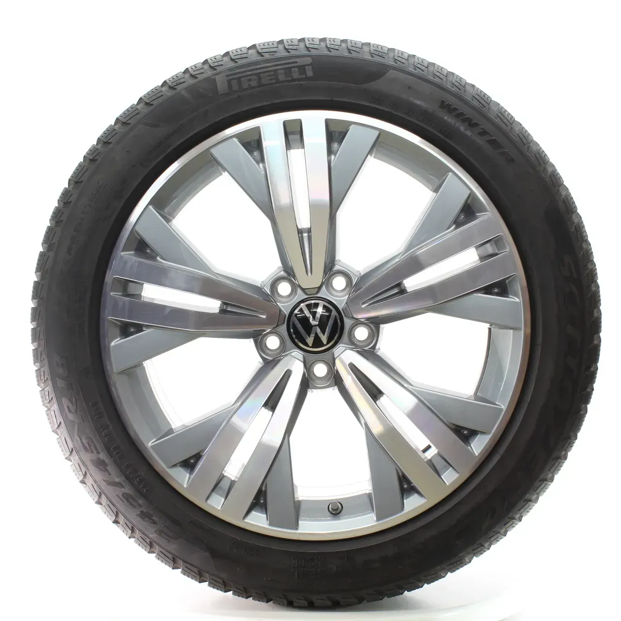 VW Passat Alltrack 3G Winterräder Kalamata Pirelli 245/45R18 96V 3G0601025BK - Bild 1