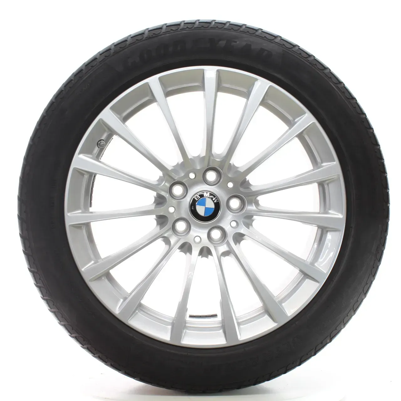 BMW 5er G30 G31 Winterräder Vielspeiche 619 Goodyear 245/45R18 100H 6861224 - Bild 1