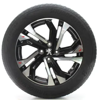 Peugeot 2008 II U Winterräder Salamanca Bridgestone 215/60R17 96H 9828186080 - Bild 3
