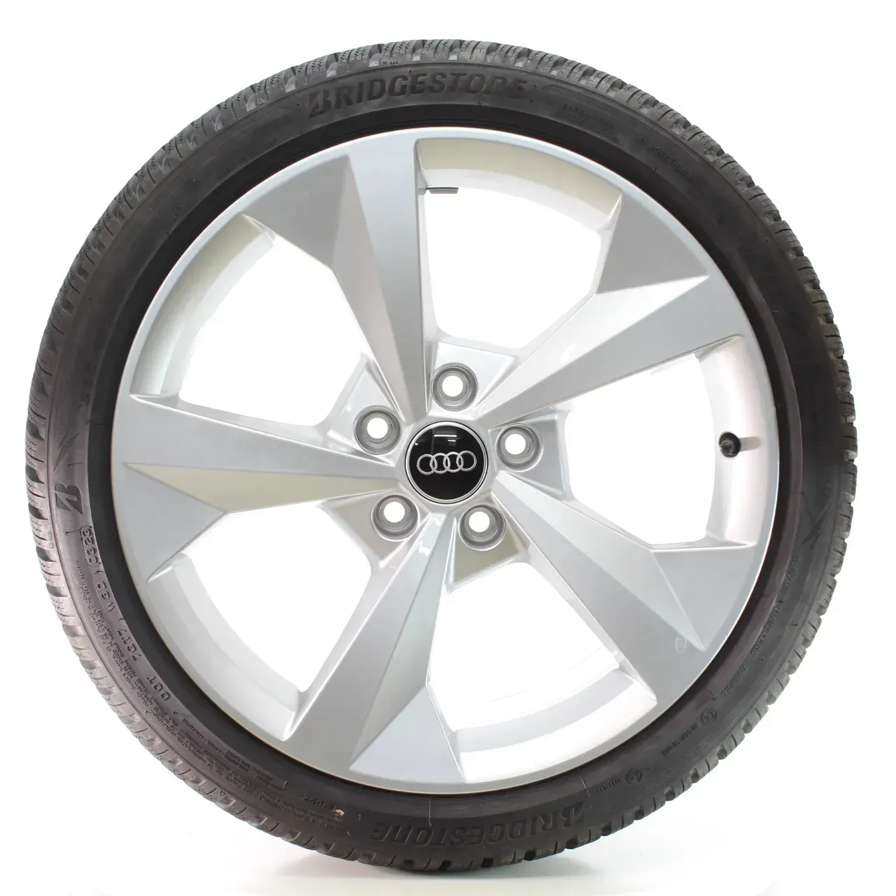 Audi A3 S3 8Y Winterräder 5-Speichen Bridgestone 225/40R18 92V 8Y0601025CP - Bild 1
