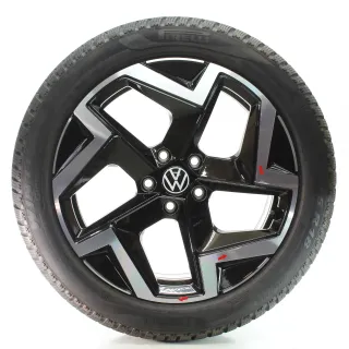 VW Passat B9 Variant CJ5 Winterräder Coventry Pirelli 235/45R18 DOT25 3J0601025M - Bild 4