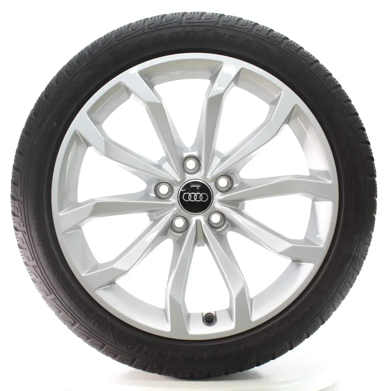 Audi A4 S4 8W Winterräder 5 V-Speichen Design 245/40R18 97V 8W0601025H - Bild 1