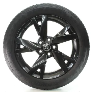 Skoda Octavia IV NX Winterräder Lyra Schwarz 205/55R17 95V DOT24 5E3601025AE - Bild 3