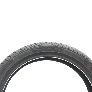 Winterreifen Kumho WinterCraft WP52+ XL 215/40R18 89V DOT25 - Bild 4