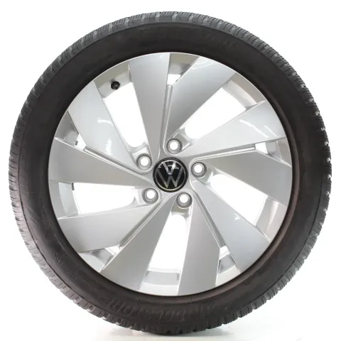 Background image for VW Golf 8 VIII CD1 Winterräder Belmont Bridgestone 205/50R17 DOT25 5H0601025B