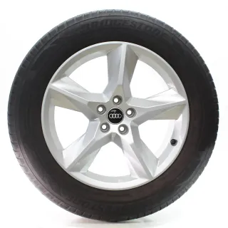 Audi Q7 SQ7 4M Winterräder 5-Speichen-Stern-Design 255/55R19 111H 4M0601025F - Bild 1