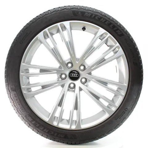 Background image for Audi A7 S7 4K C8 Winterräder Doppelspeichen-V-Design 255/40R20 4K8601025F