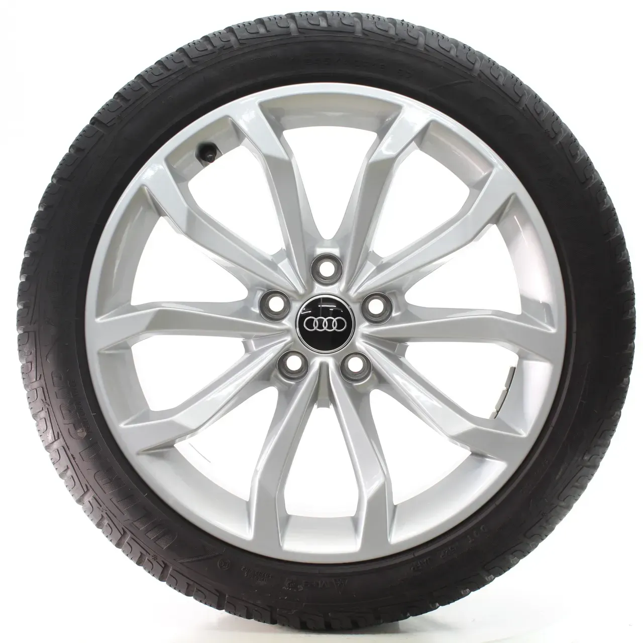 Audi A4 S4 8W Winterräder 5 V-Speichen Design Goodyear 245/40R18 97V 8W0601025H - Bild 1