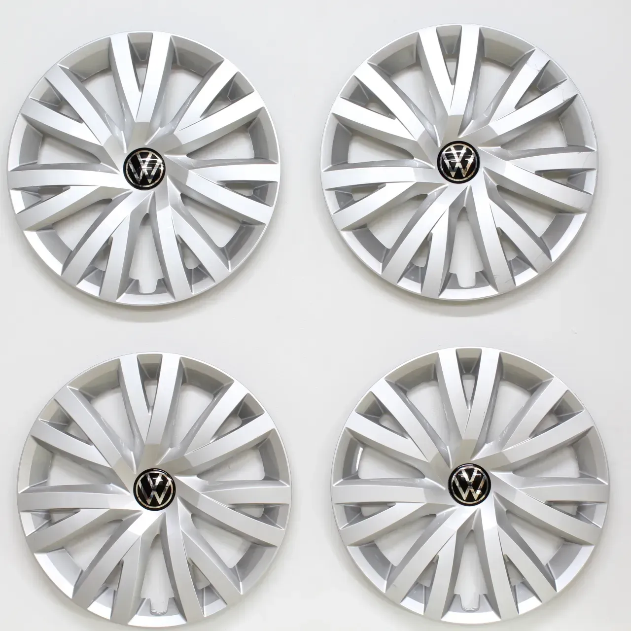 VW Golf 7 8 Radkappen 16 Zoll Radblenden Radzierblenden Original 5H0601147C 4Stk - Bild 1