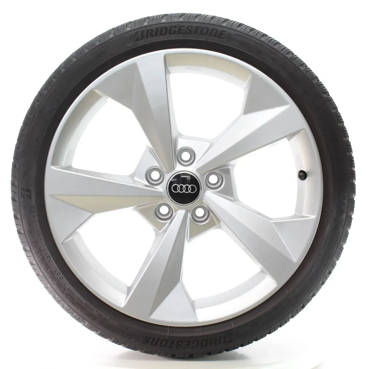 Audi A3 S3 8Y Winterräder 5-Speichen Bridgestone 225/40R18 DOT23 8Y0601025CP - Bild 1