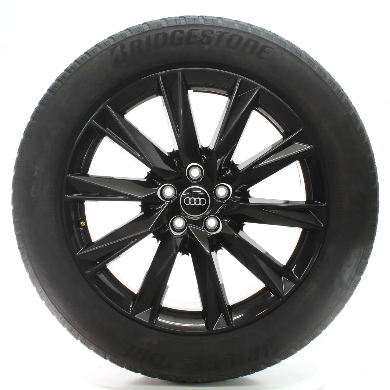 Audi Q4 E-tron F4 Winterräder Lamina Bridgestone 235/55-255/50R19 89A071499 - Bild 1