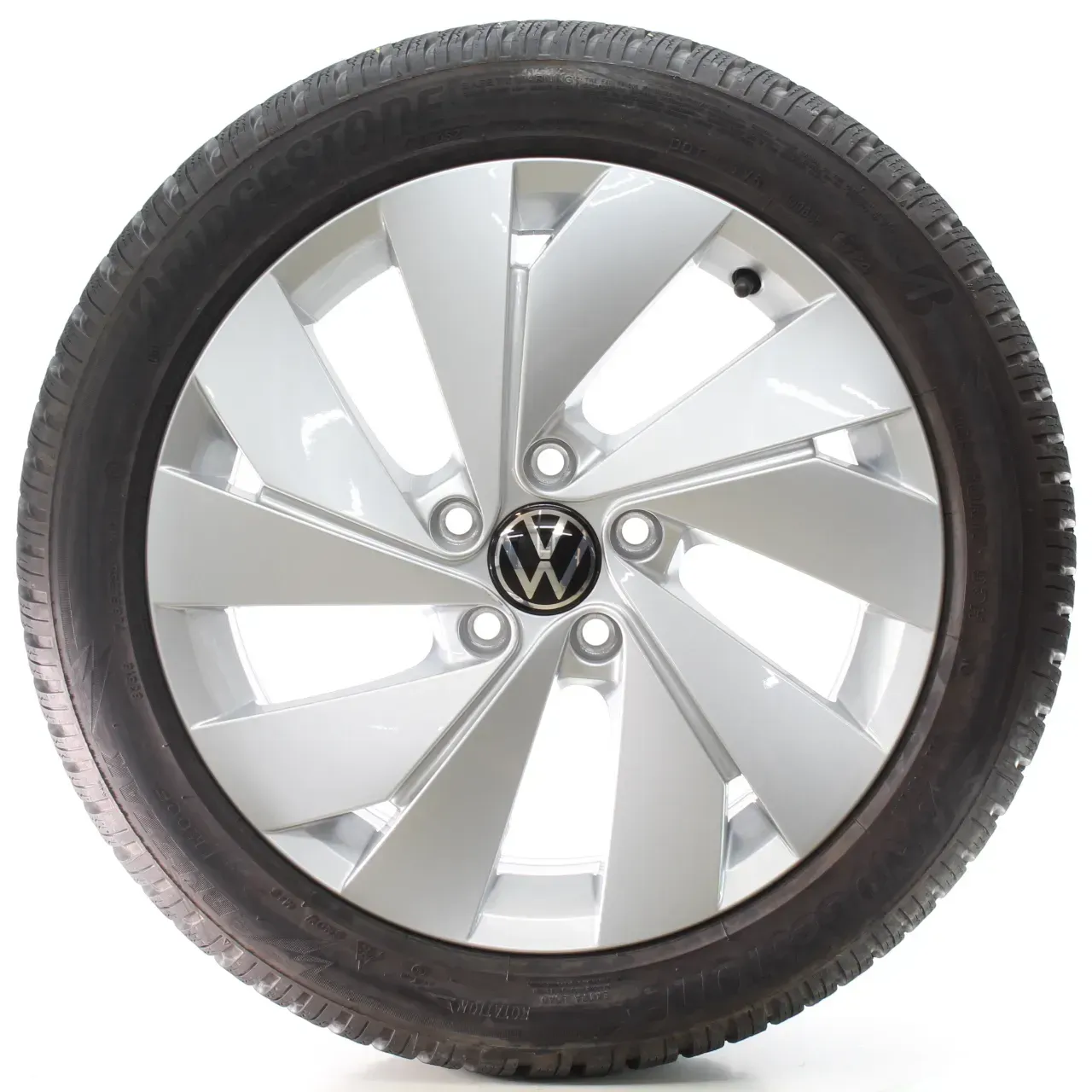 VW Golf 8 VIII CD1 CG5 Winterräder Belmont 205/50R17 93H DOT24 5H0601025B - Bild 1