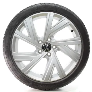 VW Golf 8 VIII CD1 Winterräder Bergamo Bridgestone 225/40R18 92V 5H0601025AB - Bild 1