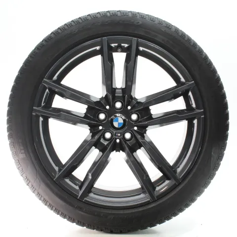 Background image for BMW X3M F97 X4M F98 Winterräder M 764 Pirelli 255/45R20 DOT22 8059718 8059724