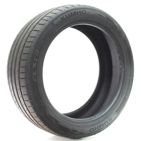 Background image for Sommerreifen Kumho Ecsta PS72 + 225/45R18 91Y DOT26 DEMO