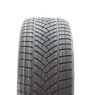 Winterreifen Goodyear Ultra Grip Performance + MO XL 245/40 R19 98V DOT23 1Stk - Bild 6
